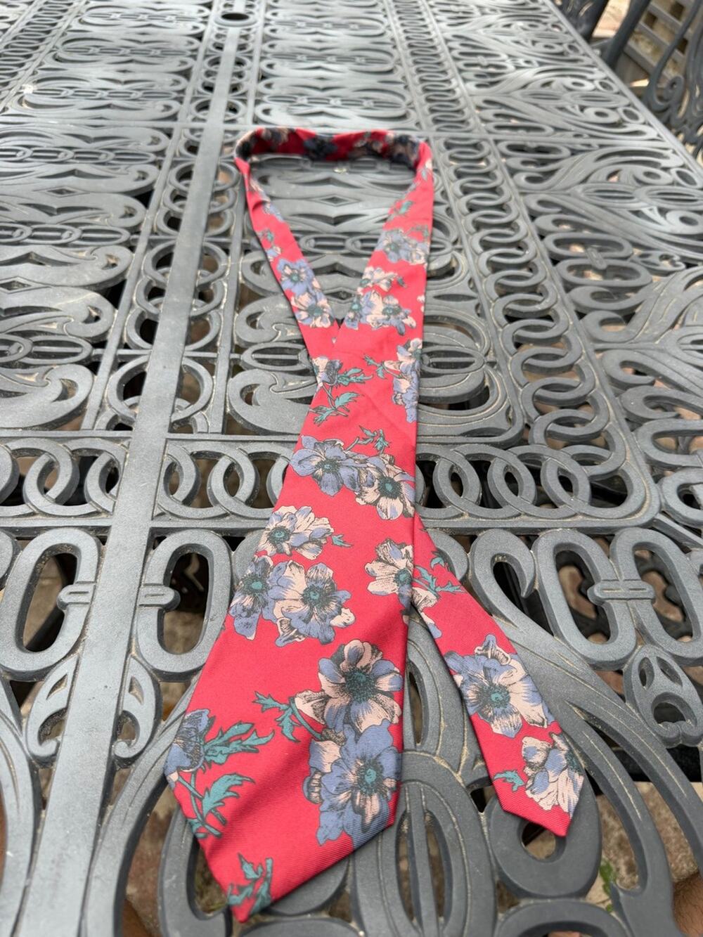 Oscar de la Renta Couture Floral Silk Tie